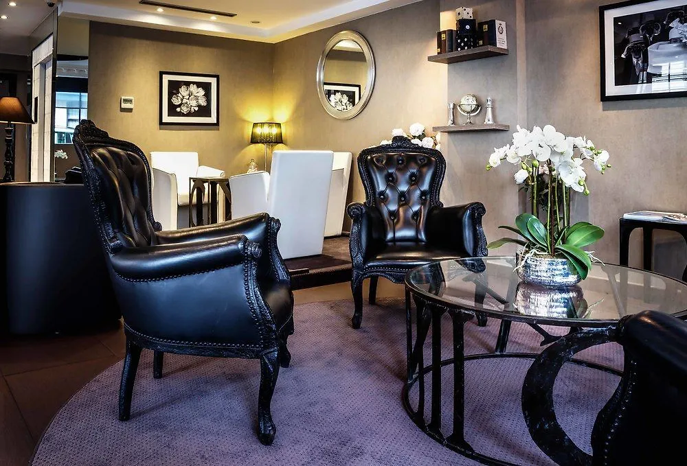 Отель Elysees Bassano 4*