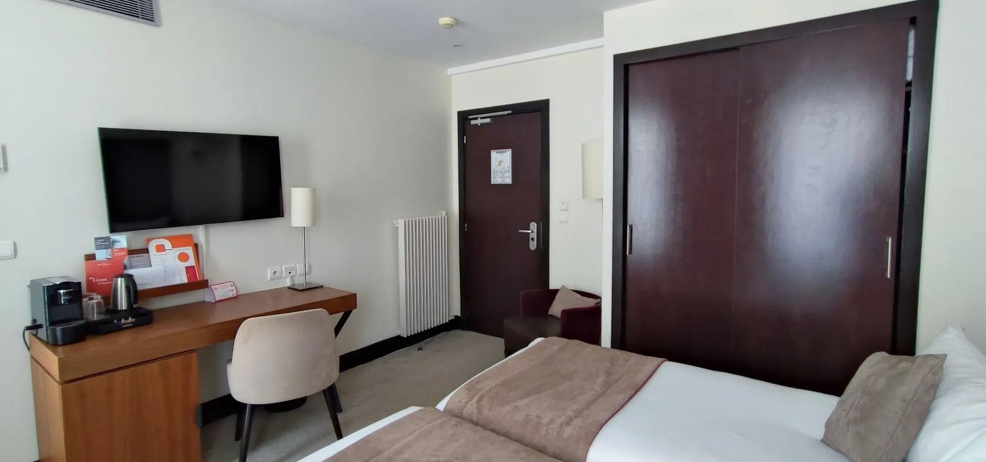 Elysees Bassano Hotel 4*