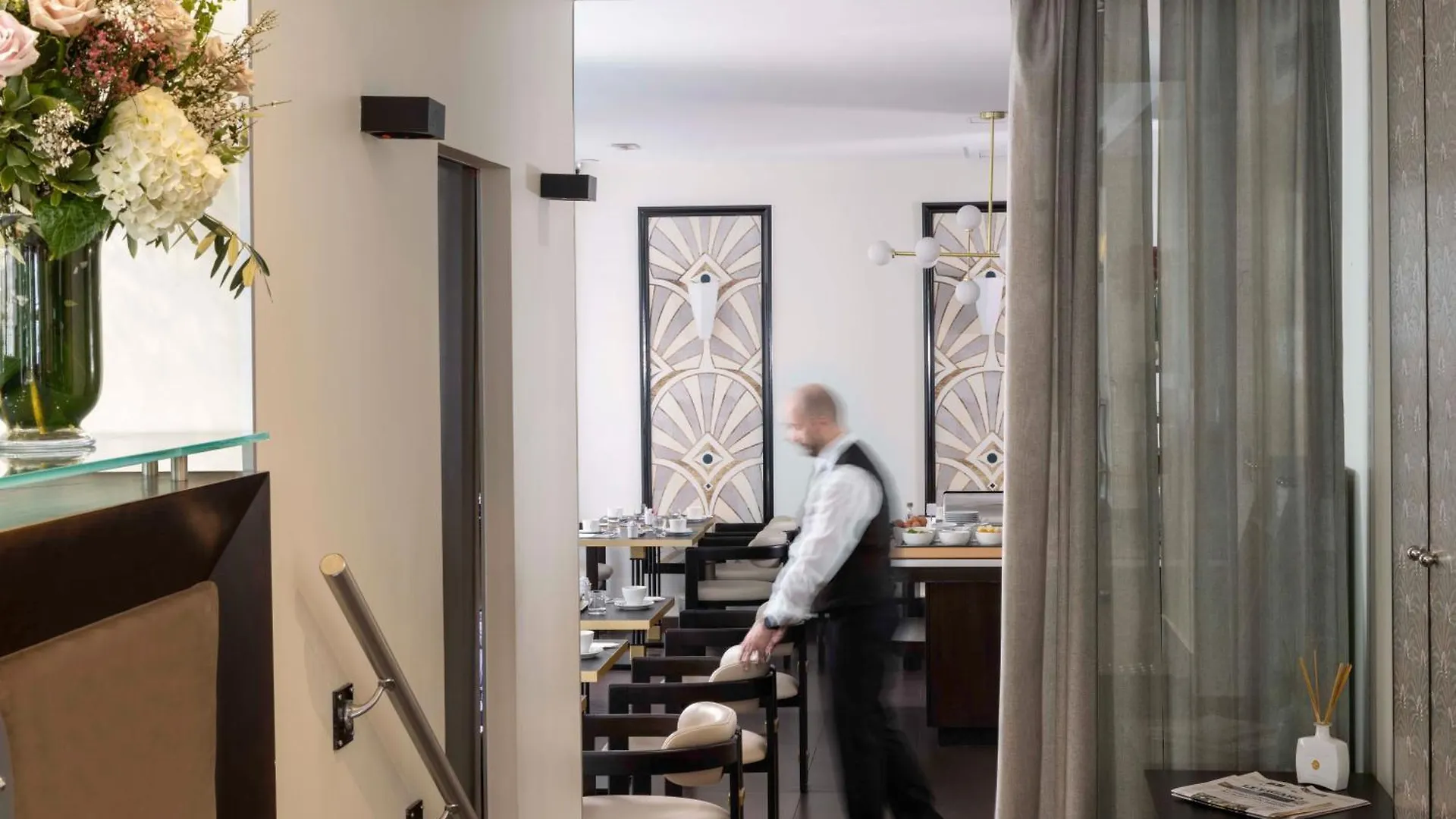 Elysees Bassano 4*