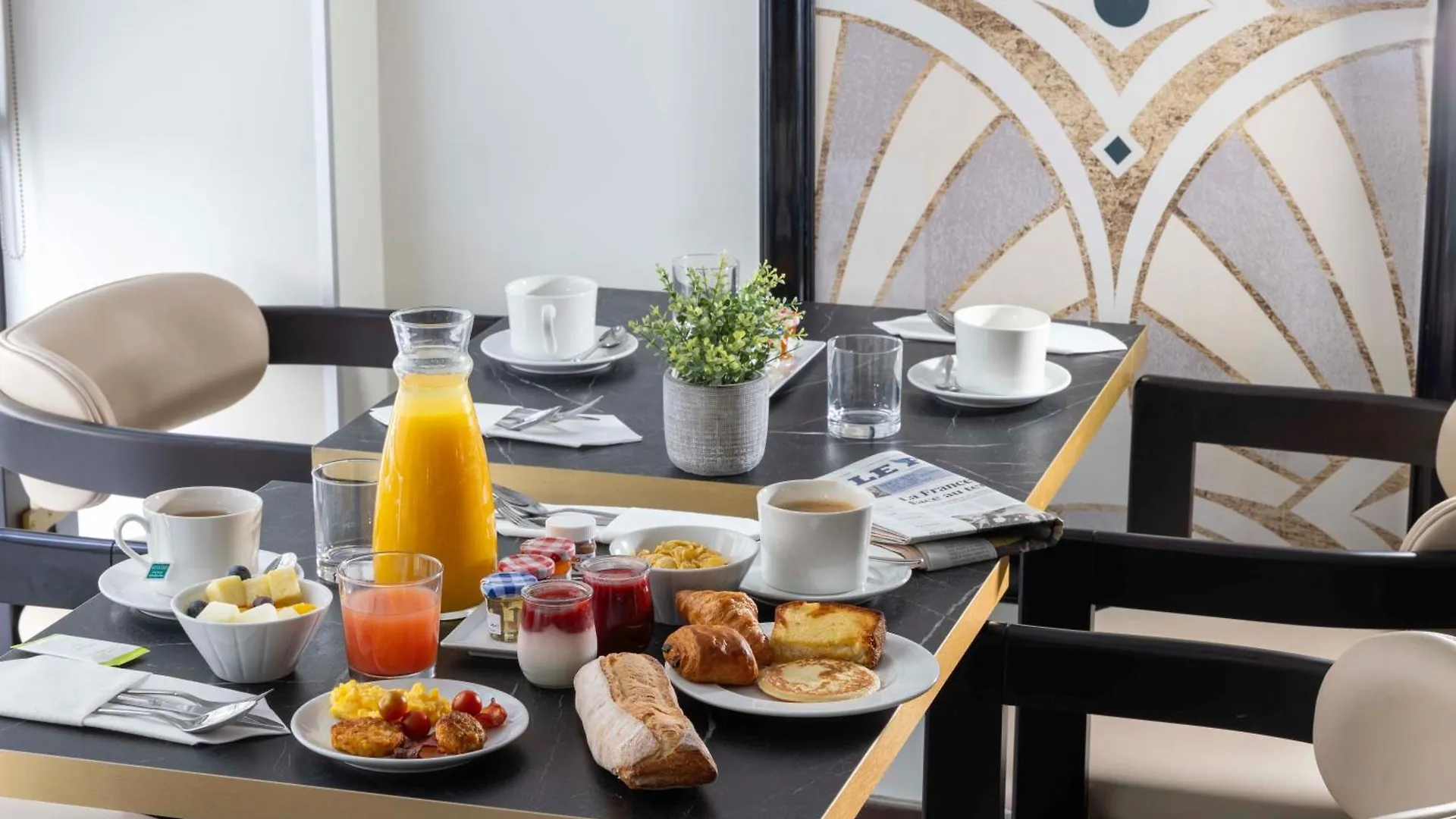 Hotel Elysees Bassano Paris