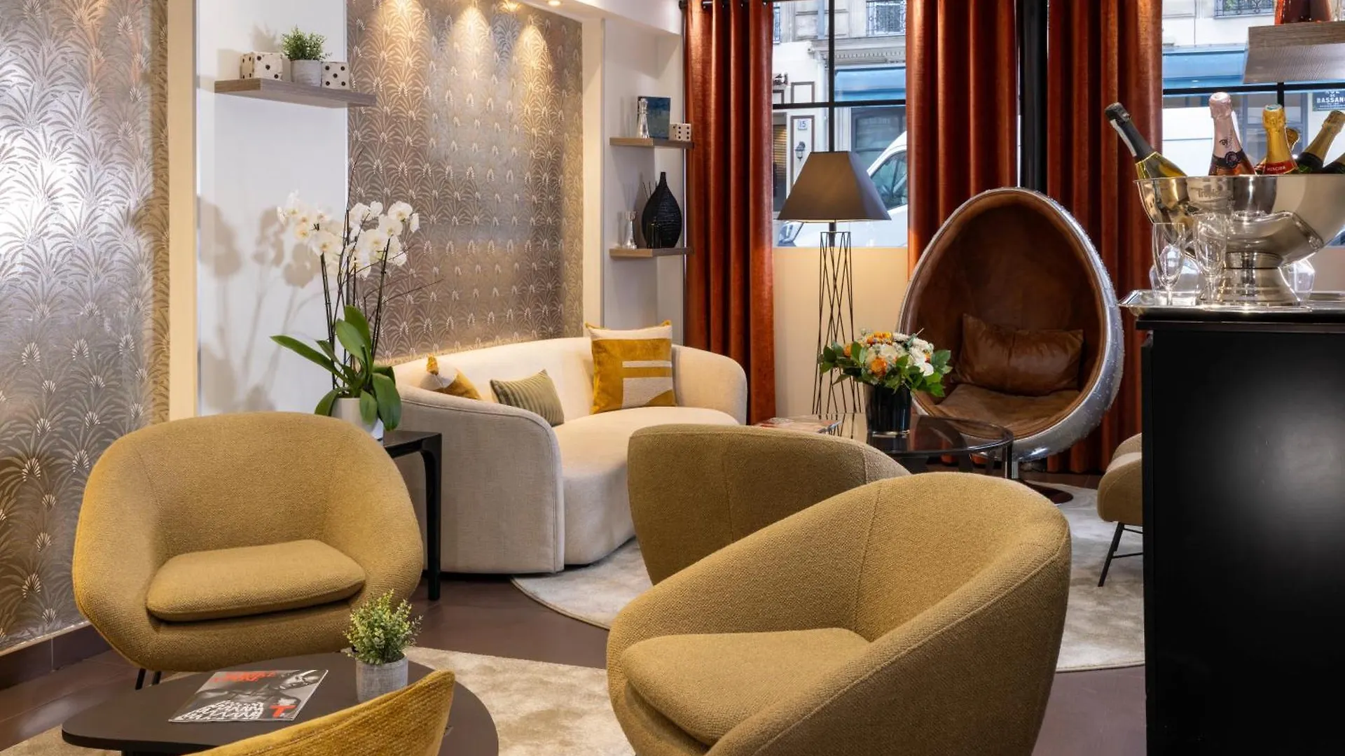 Elysees Bassano Paris